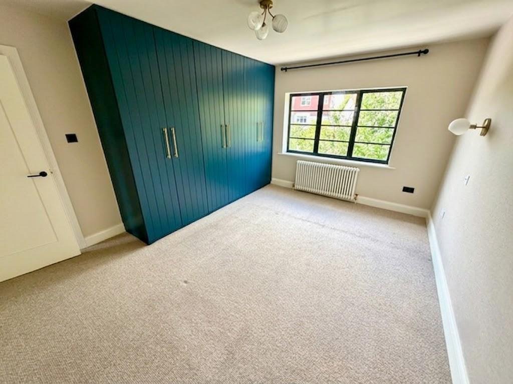 Hale Drive, Mill Hill